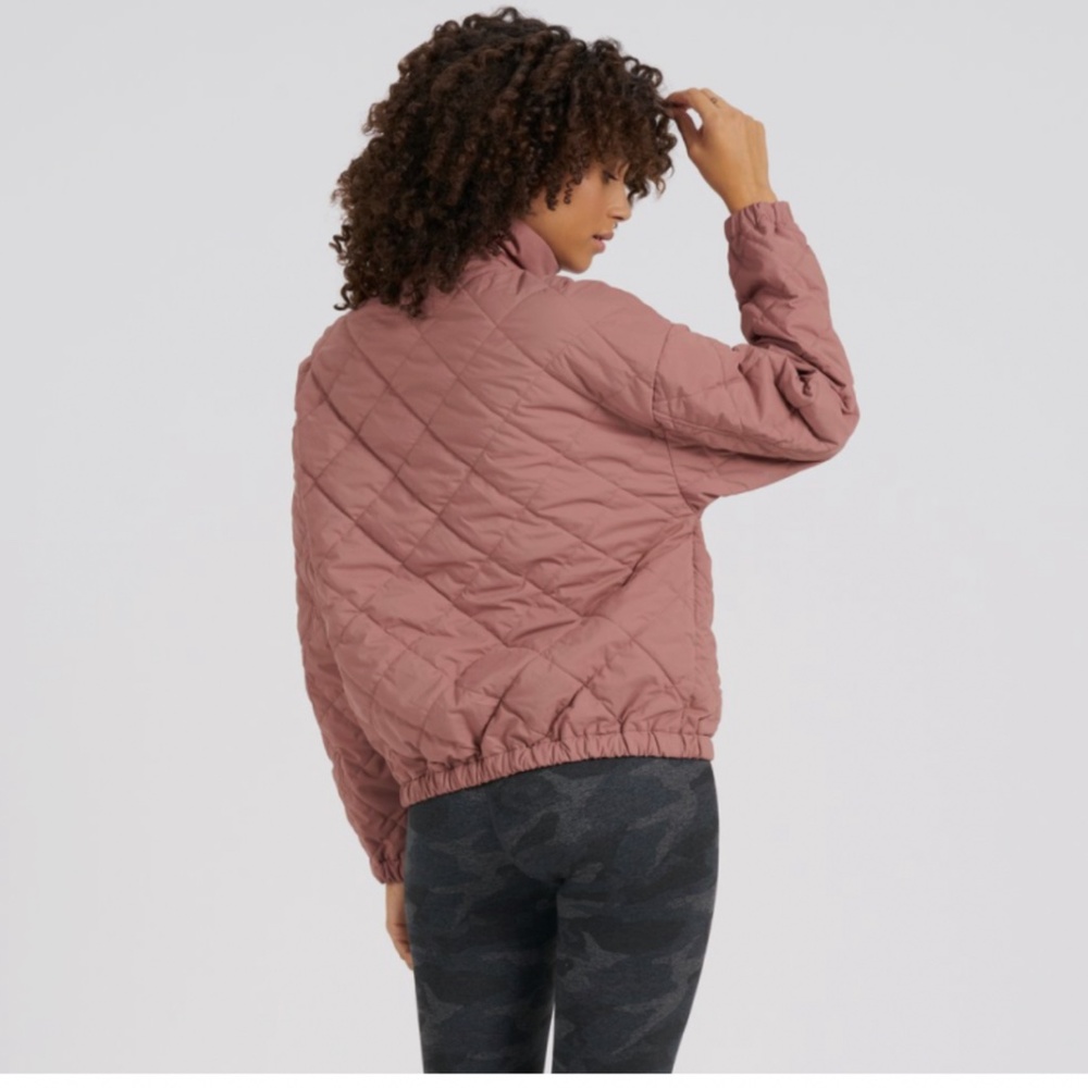 Vuori Echo Women’s Insulated Bomber Jacket – M, NWOT - Picture 2 of 14
